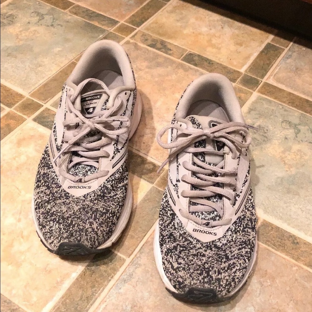 Brooks Womens Size 9.5 Launch 5 Running Shoes 9.5